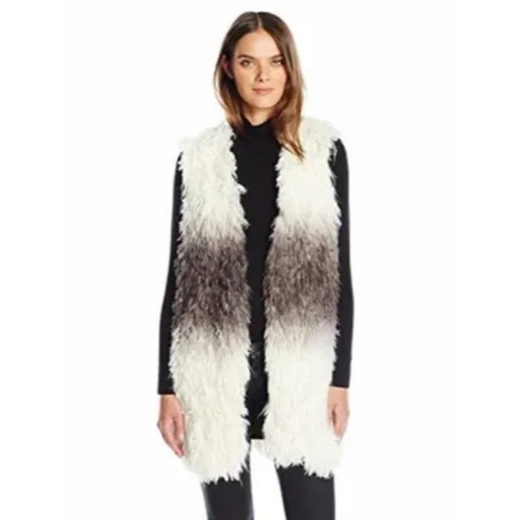 Faux fur vest - Picture 1 of 3